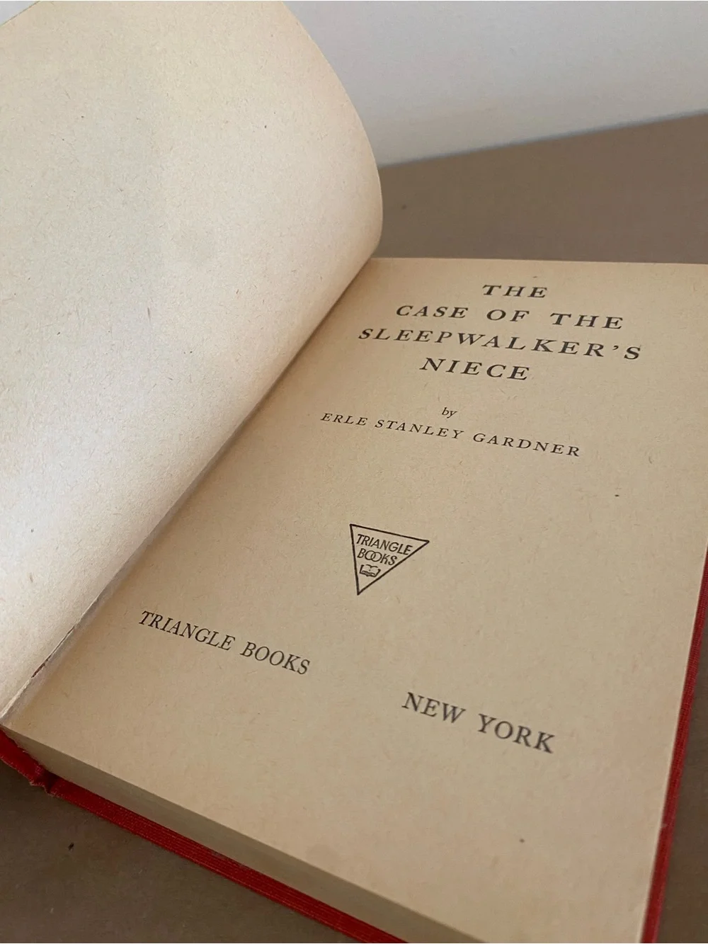 The Case of the Sleepwalker's Niece - Red Hardcover Book 1942 Erle Gardner